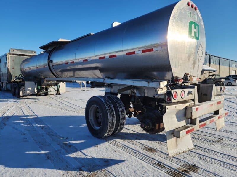 U-4779 2000 Polar 5000 Gallon Stainless Steel Semi Tanker