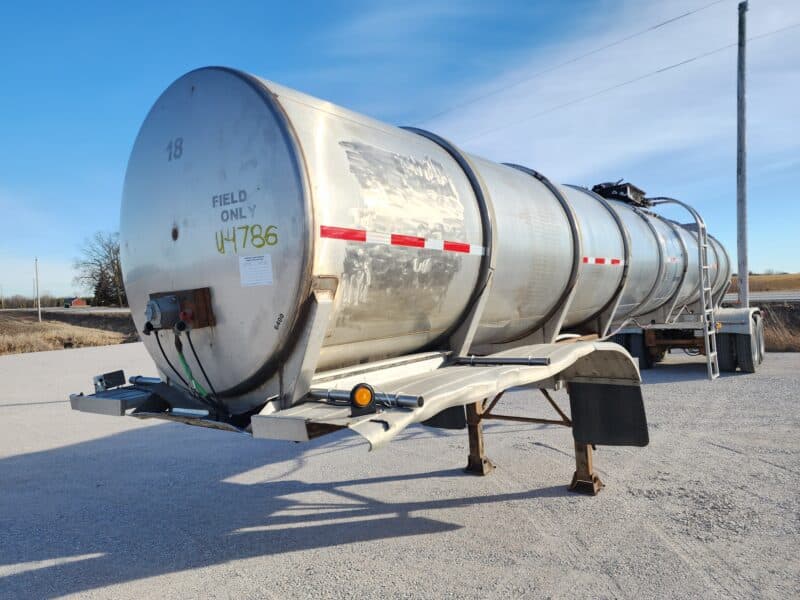 U-4786 2003 West Mark 6400 Gallon Stainless Steel Semi Tanker