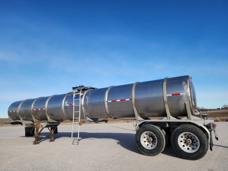 U-4786 2003 West Mark 6400 Gallon Stainless Steel Semi Tanker