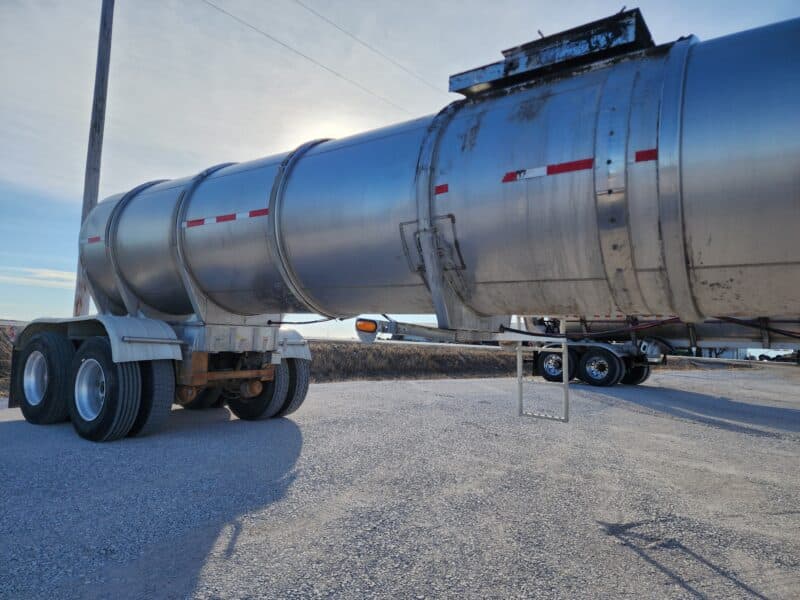 U-4786 2003 West Mark 6400 Gallon Stainless Steel Semi Tanker