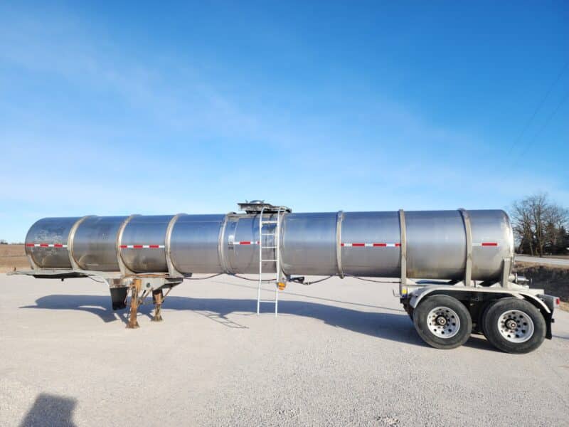 U-4786 2003 West Mark 6400 Gallon Stainless Steel Semi Tanker