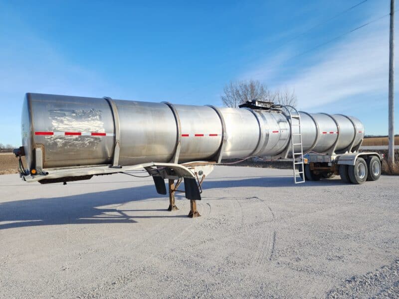 U-4786 2003 West Mark 6400 Gallon Stainless Steel Semi Tanker