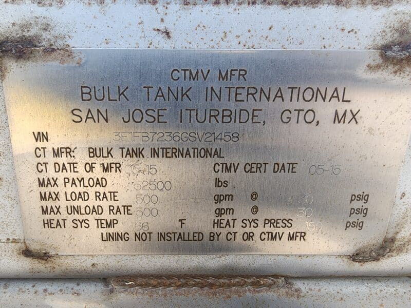 U-4777 2015 Bulk 7000 Gallon Stainless Steel Semi Tanker