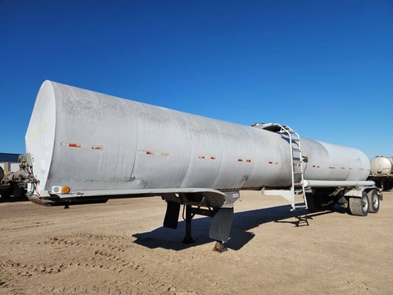 U-4789 2003 Polar 6700 Gallon Stainless Steel Semi Tanker