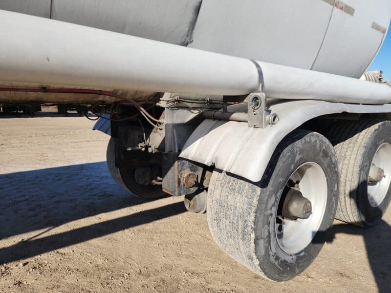 U-4789 2003 Polar 6700 Gallon Stainless Steel Semi Tanker