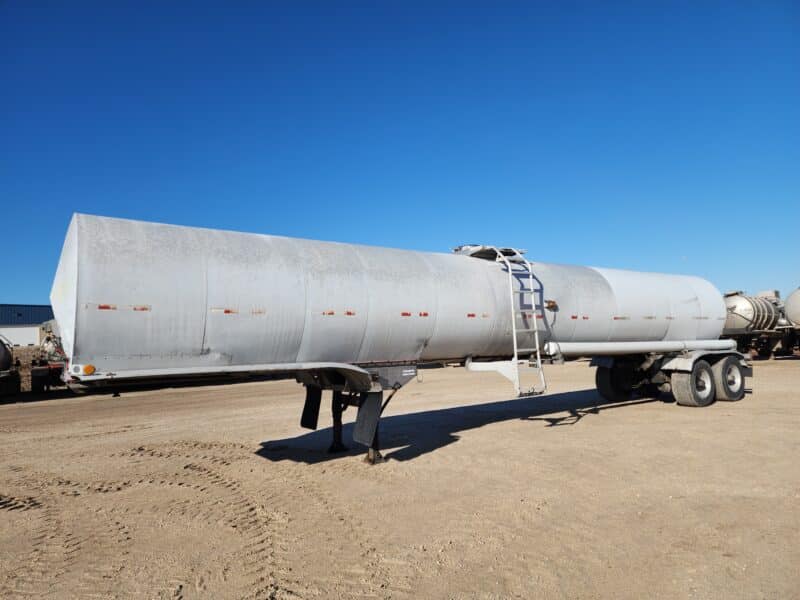 U-4789 2003 Polar 6700 Gallon Stainless Steel Semi Tanker