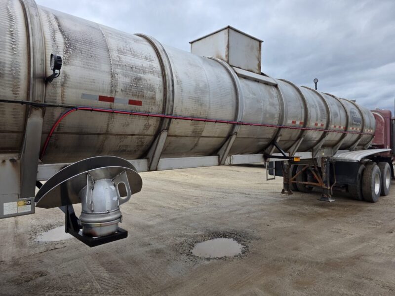 U-4770 1996 Beall 6700 Gallon Stainless Steel Semi Tanker