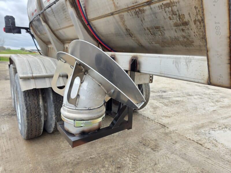 U-4770 1996 Beall 6700 Gallon Stainless Steel Semi Tanker