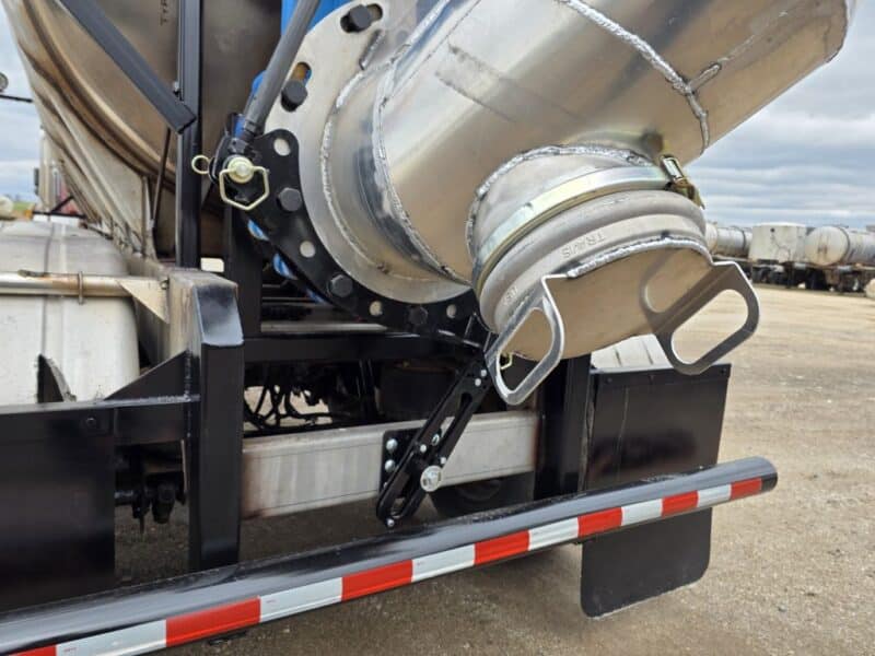 U-4789 2003 Polar 6700 Gallon Stainless Steel Semi Tanker