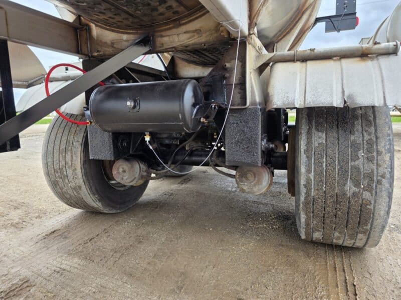 U-4789 2003 Polar 6700 Gallon Stainless Steel Semi Tanker