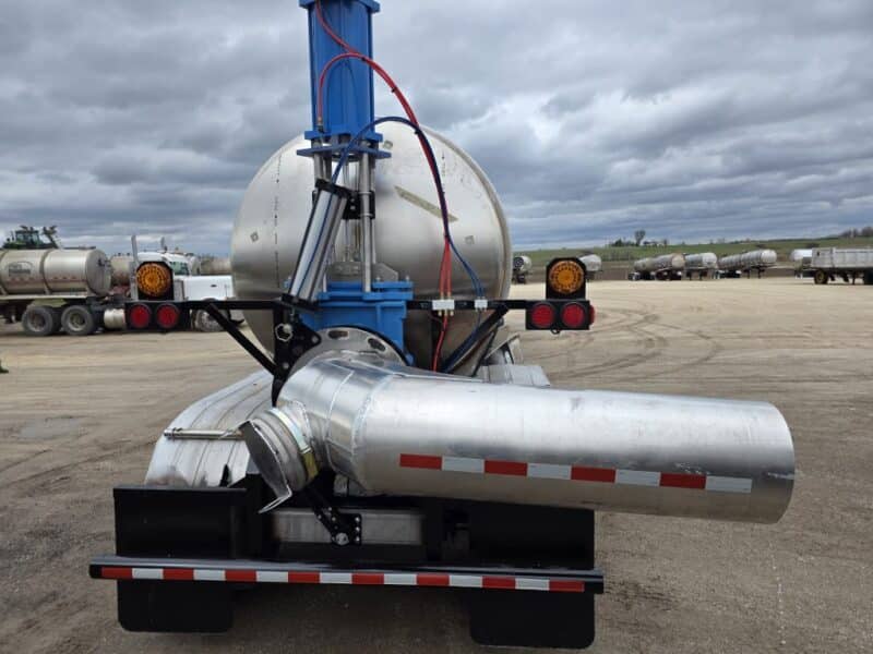 U-4789 2003 Polar 6700 Gallon Stainless Steel Semi Tanker