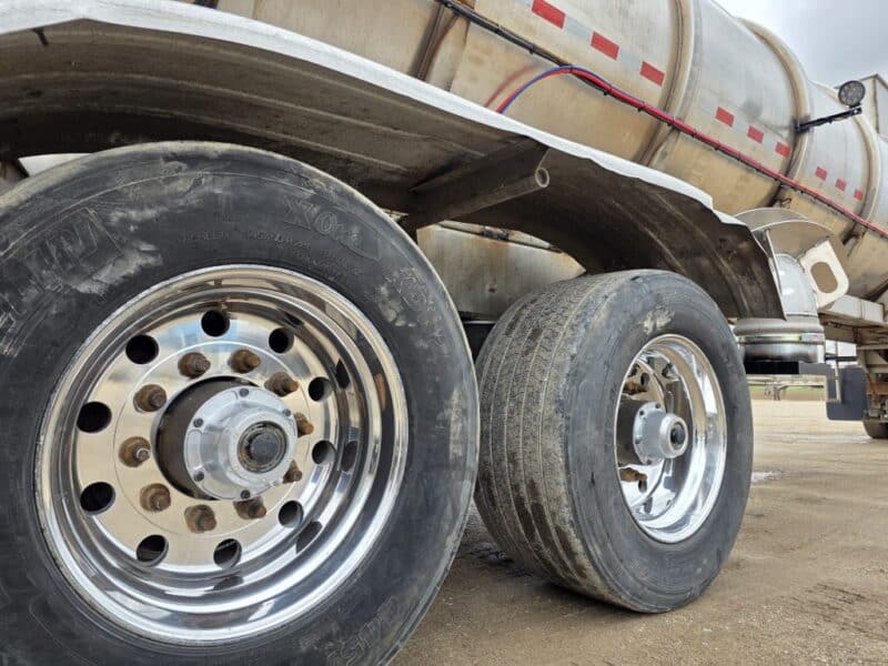 U-4789 2003 Polar 6700 Gallon Stainless Steel Semi Tanker