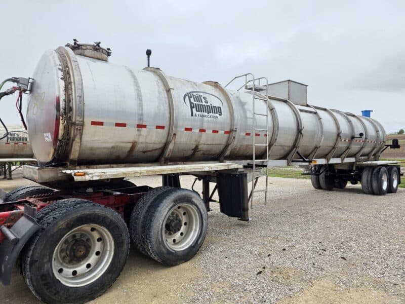 U-4788 1993 Brenner 6700 Gallon Stainless Steel Semi Tanker