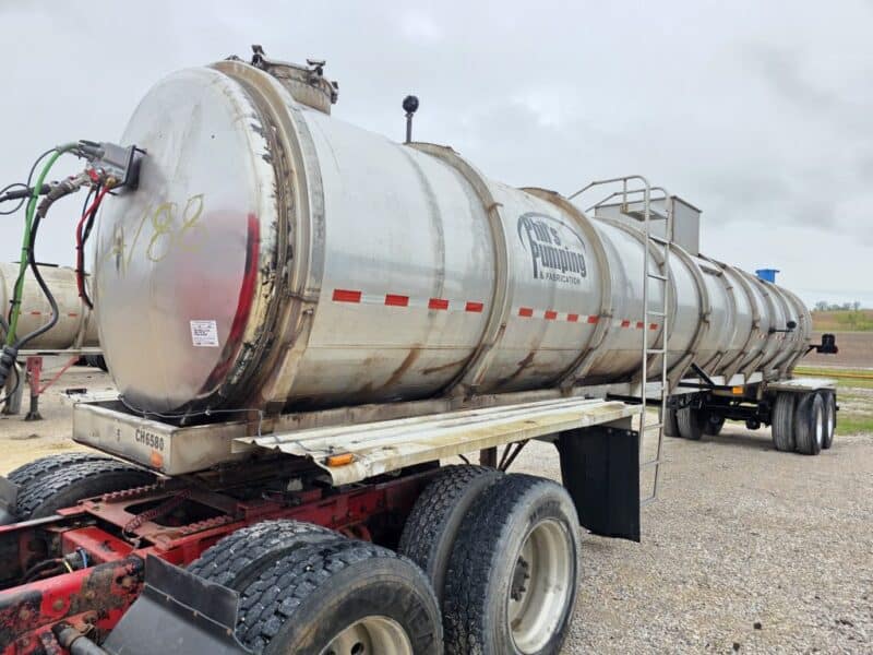 U-4788 1993 Brenner 6700 Gallon Stainless Steel Semi Tanker