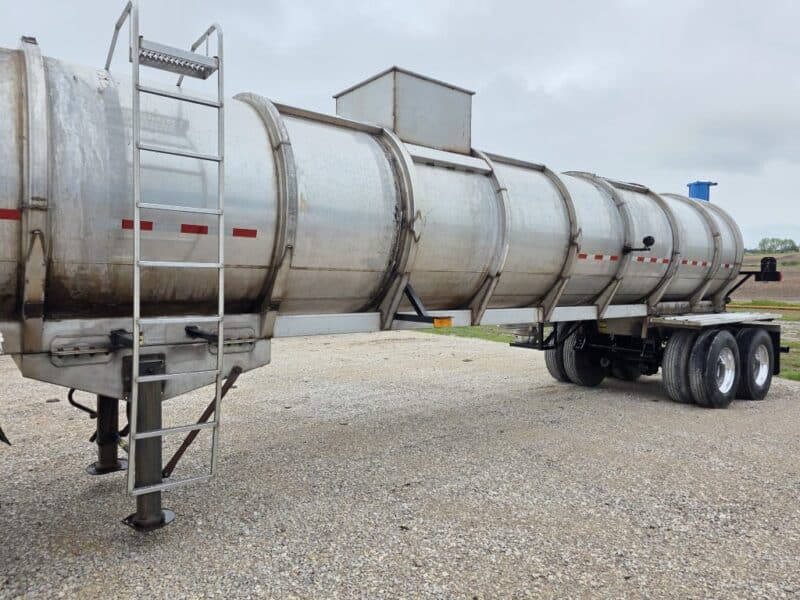 U-4788 1993 Brenner 6700 Gallon Stainless Steel Semi Tanker