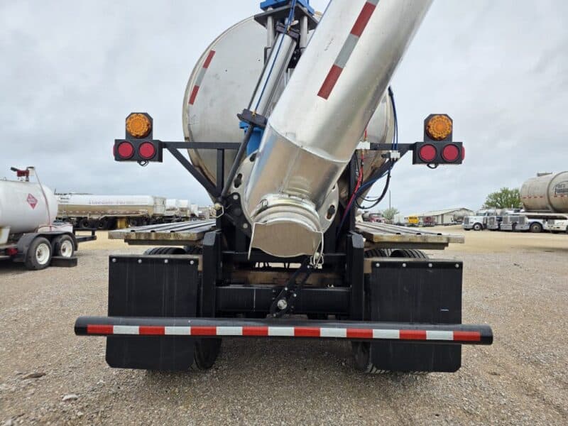 U-4788 1993 Brenner 6700 Gallon Stainless Steel Semi Tanker