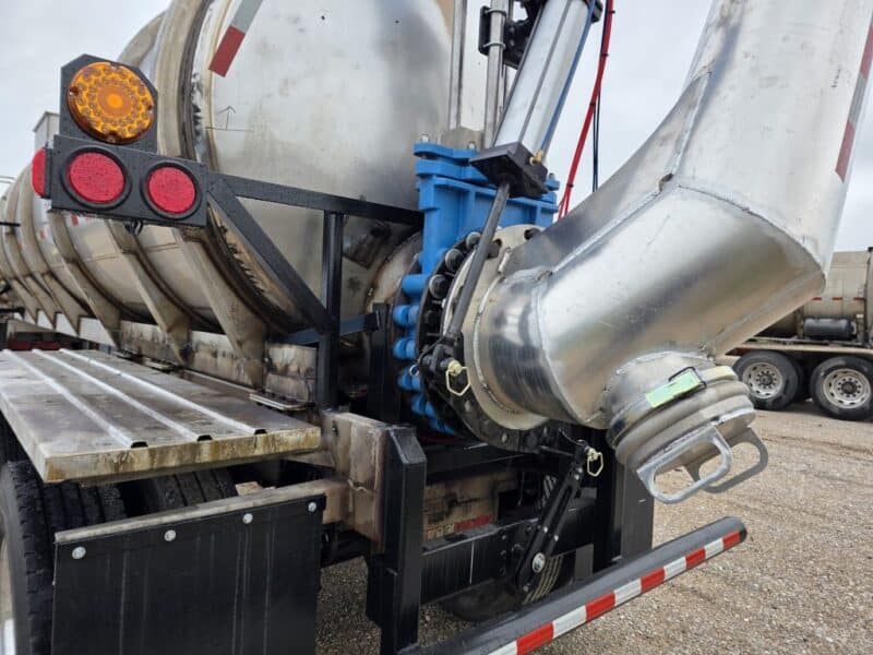 U-4788 1993 Brenner 6700 Gallon Stainless Steel Semi Tanker