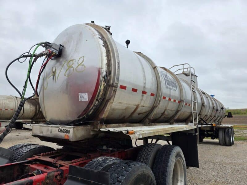 U-4788 1993 Brenner 6700 Gallon Stainless Steel Semi Tanker