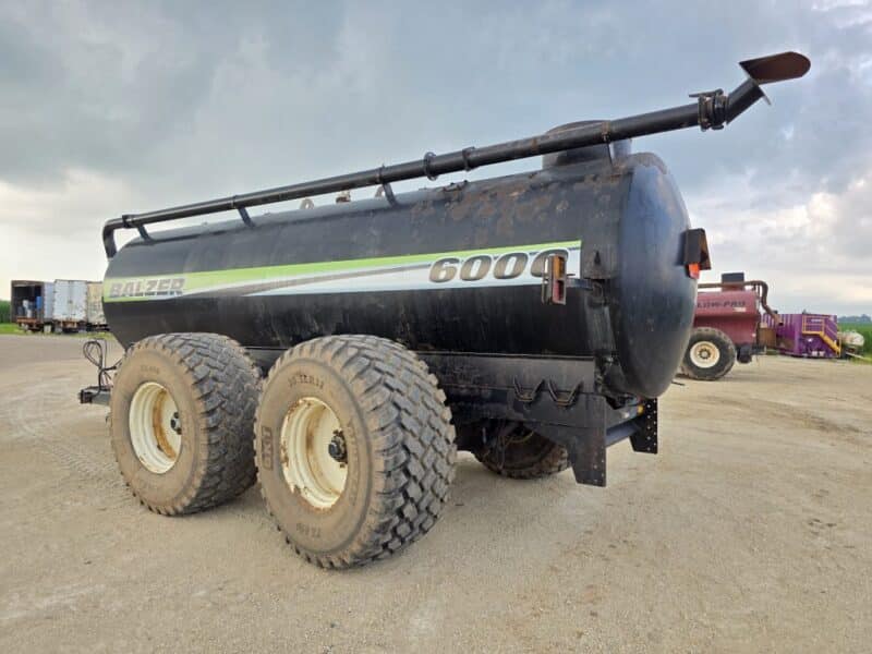 #7 Balzer 6000 Gallon Tandem Round Tanker w. Rear Steerable Axle
