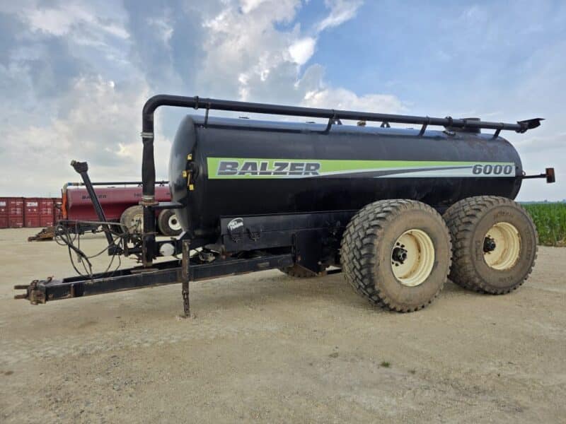#7 Balzer 6000 Gallon Tandem Round Tanker w. Rear Steerable Axle