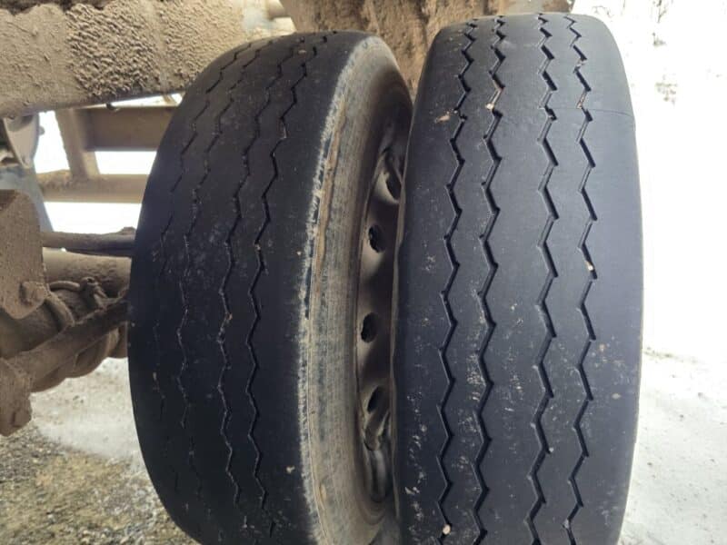 1996 Beall 6700 Gallon Steel Tanker offers strong steel construction and efficient, safe operation for all liquid transport.