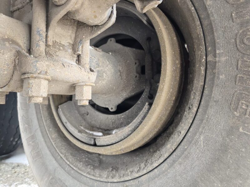 1996 Beall 6700 Gallon Steel Tanker offers strong steel construction and efficient, safe operation for all liquid transport.