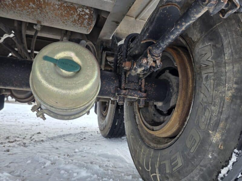 T-147 1996 Beall 6700 Gallon Stainless Steel Semi Tanker