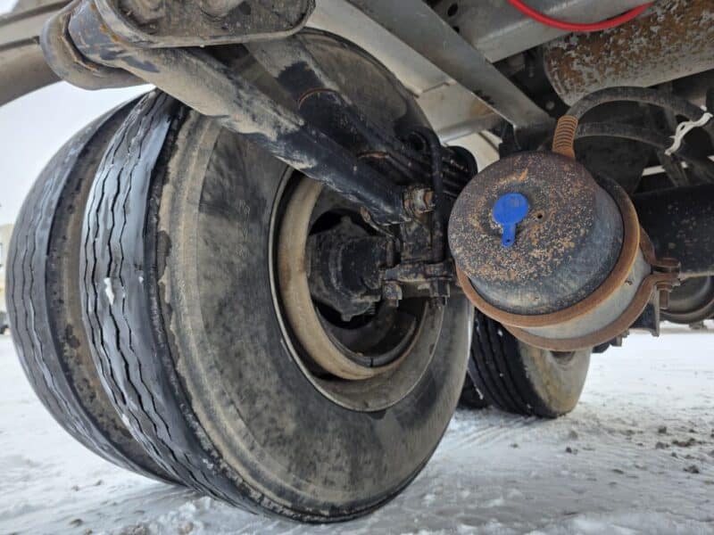 T-147 1996 Beall 6700 Gallon Stainless Steel Semi Tanker