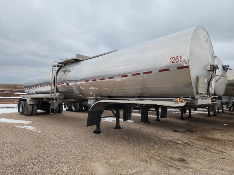 U-4794 1988 Brenner 7000 Gallon Stainless Steel Semi Tanker