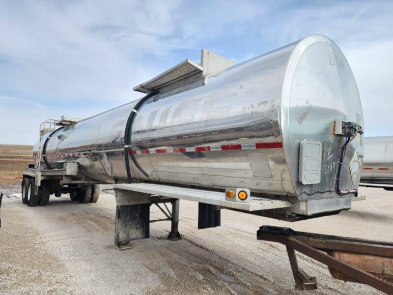 U-4795 1992 Brenner 6700 Gallon Stainless Steel Semi Tanker