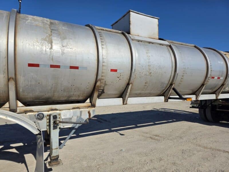 U-4785 1997 Polar 7000 Gallon Stainless Steel Semi Tanker