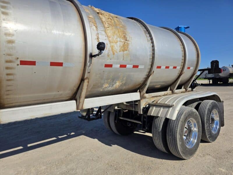 U-4785 1997 Polar 7000 Gallon Stainless Steel Semi Tanker