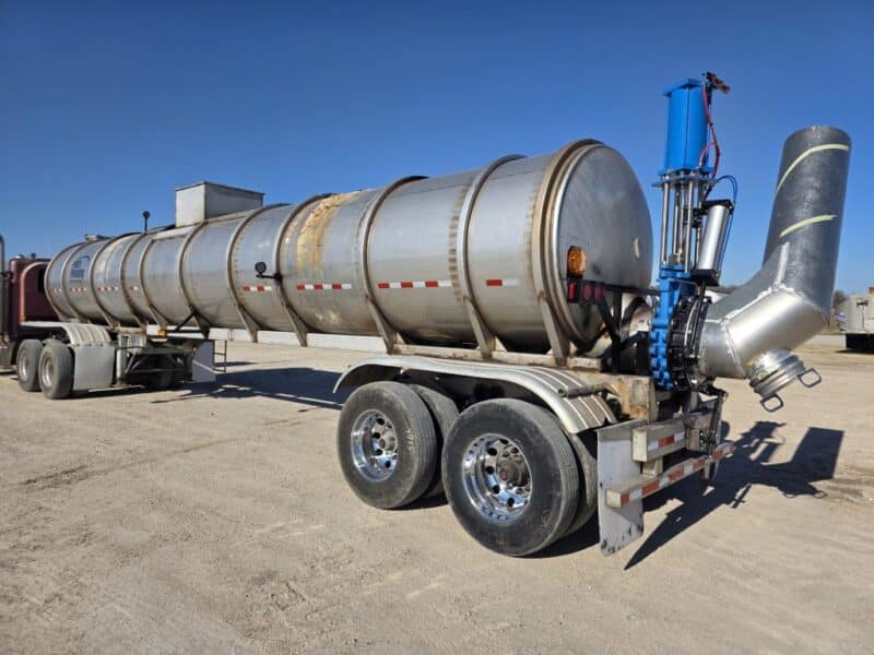 U-4785 1997 Polar 7000 Gallon Stainless Steel Semi Tanker