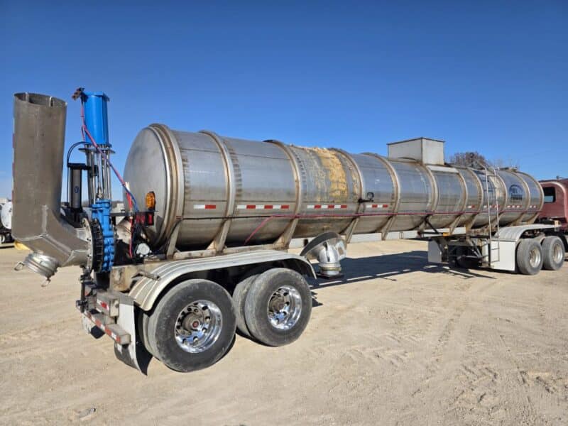 U-4785 1997 Polar 7000 Gallon Stainless Steel Semi Tanker