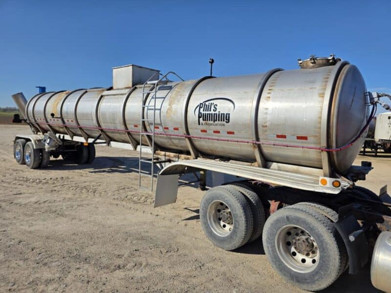 U-4785 1997 Polar 7000 Gallon Stainless Steel Semi Tanker