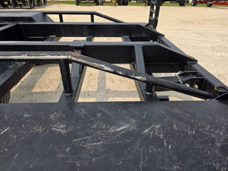 SS EXPRESS Gooseneck Manure Boat Trailer For Wolverine and Crawler Agitation Boats