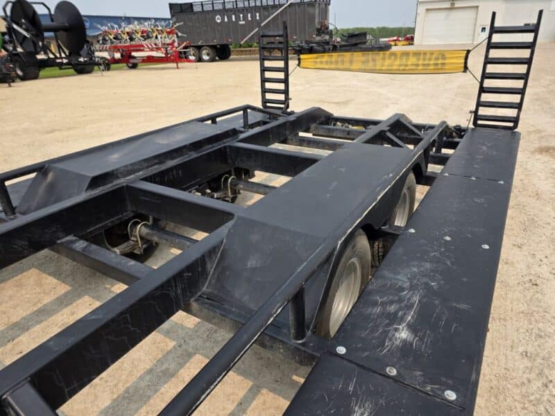 SS EXPRESS Gooseneck Manure Boat Trailer For Wolverine and Crawler Agitation Boats