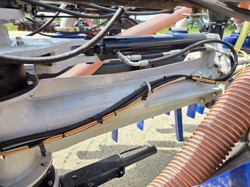 48′ Dribble Bar w. H.D. 8″ Stinger w. Mini Manifolds to 4″ Hoses