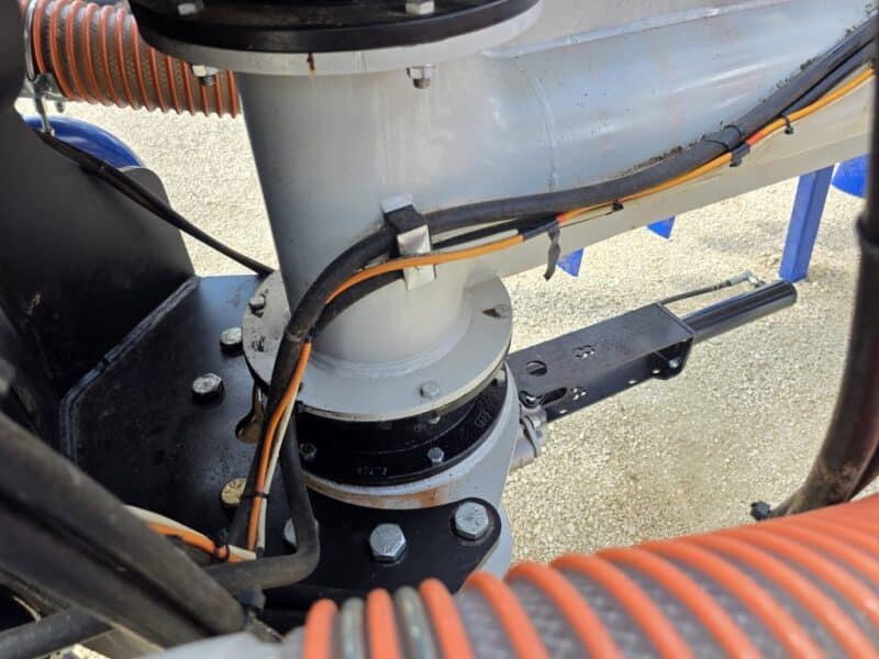 48′ Dribble Bar w. H.D. 8″ Stinger w. Mini Manifolds to 4″ Hoses