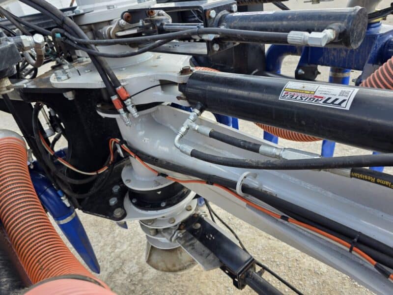 48′ Dribble Bar w. H.D. 6″ Stinger w. Mini Manifolds to 4″ Hoses