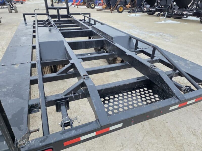 SS EXPRESS Gooseneck Manure Boat Trailer For Wolverine and Crawler Agitation Boats