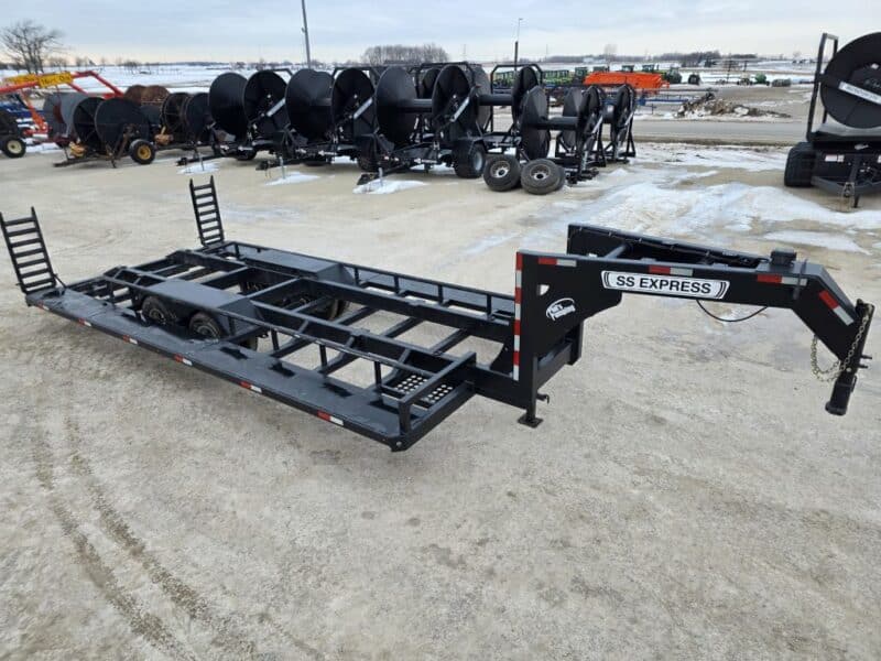 SS EXPRESS Gooseneck Manure Boat Trailer For Wolverine and Crawler Agitation Boats