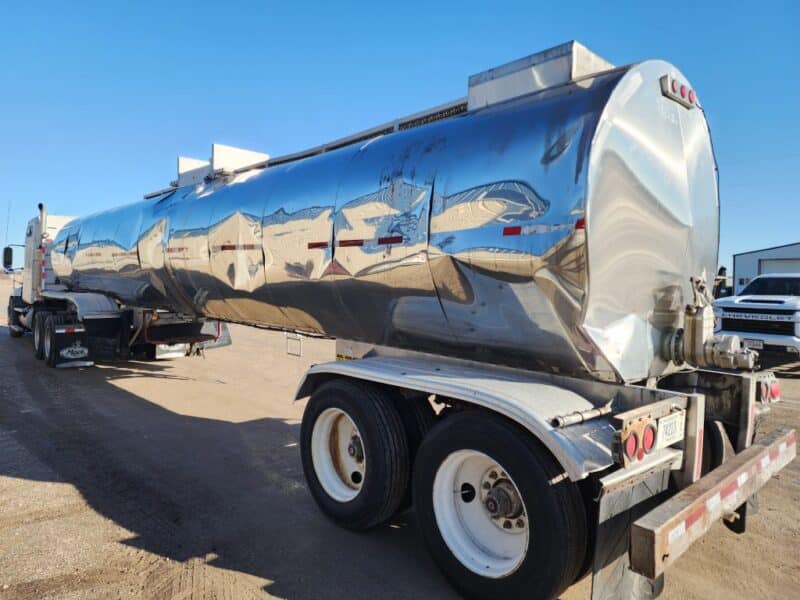 U-4797 1987 Brenner 7000 Gallon Stainless Steel Semi Tanker