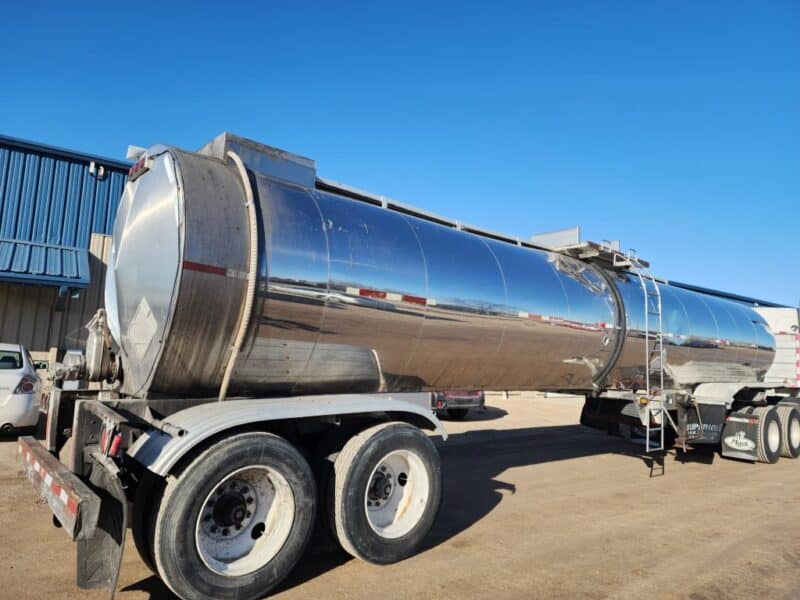 U-4797 1987 Brenner 7000 Gallon Stainless Steel Semi Tanker