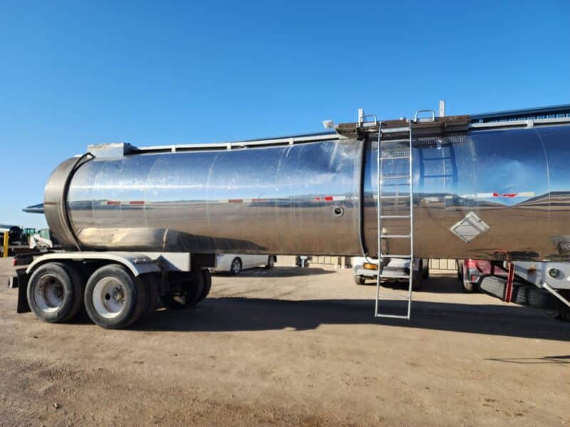 U-4797 1987 Brenner 7000 Gallon Stainless Steel Semi Tanker