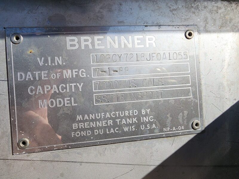 U-4801 1988 Brenner 7000 Gallon Stainless Steel Semi Tanker