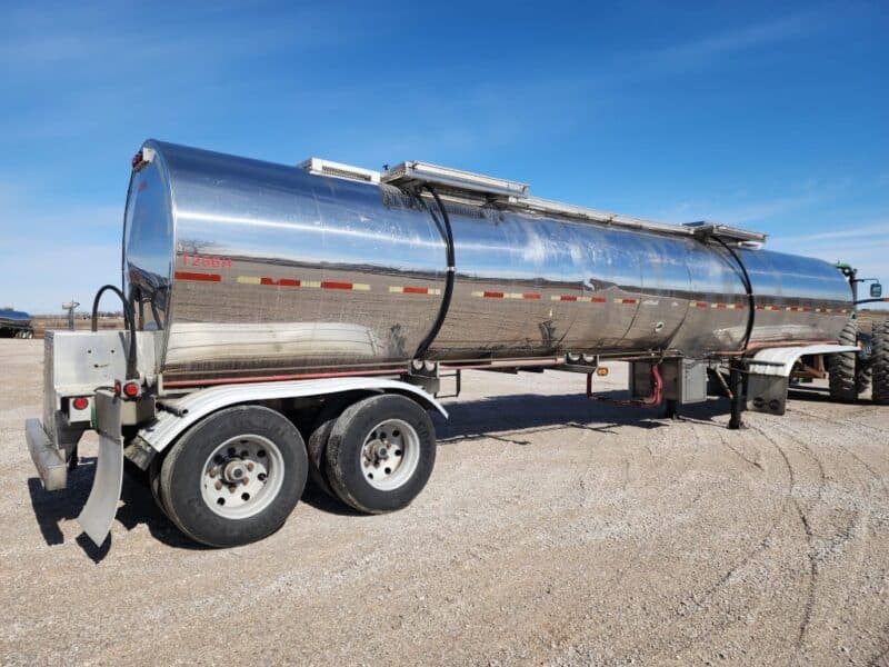 U-4799 1993 Barbel 6700 Gallon Stainless Steel Semi Tanker