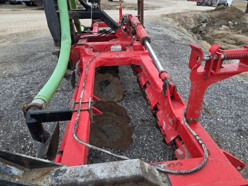 Phil’s Pumping 20′ Pottinger Disc Manure Incorporator w. 6″ Swing pipe