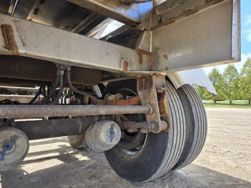 U-4797 1987 Brenner 7000 Gallon Stainless Steel Semi Tanker