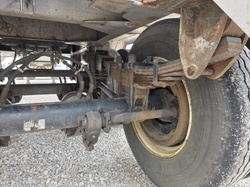 U-4802 1987 STE 7000 Gallon Stainless Steel Semi Tanker